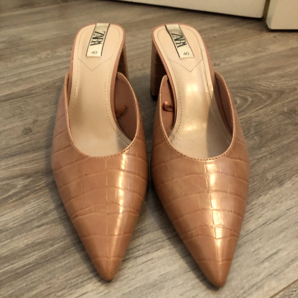 COPY - Zara mules/ slides